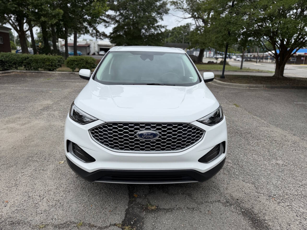 White 2024 Ford Edge SEL AWD SEL 4dr SUV 2