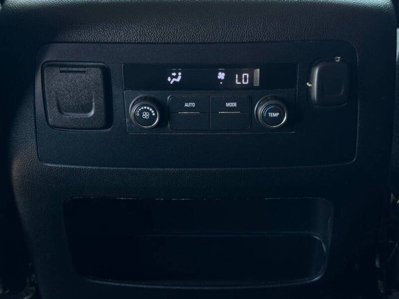 2017 GMC Yukon SLE