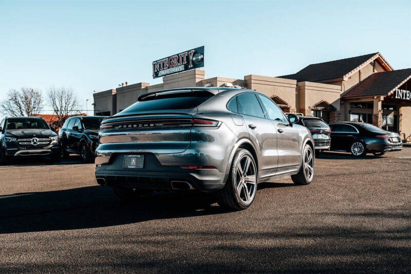 2024 Porsche Cayenne Coupe