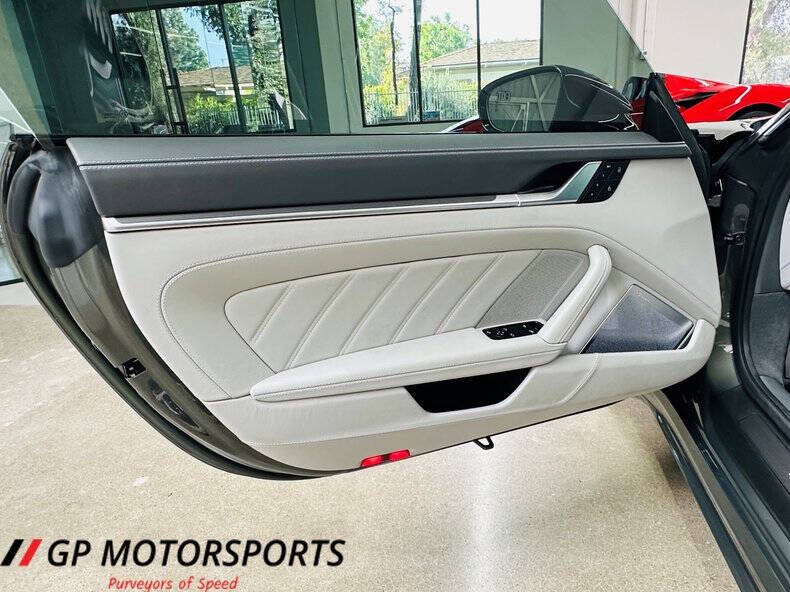 2022 Porsche 911