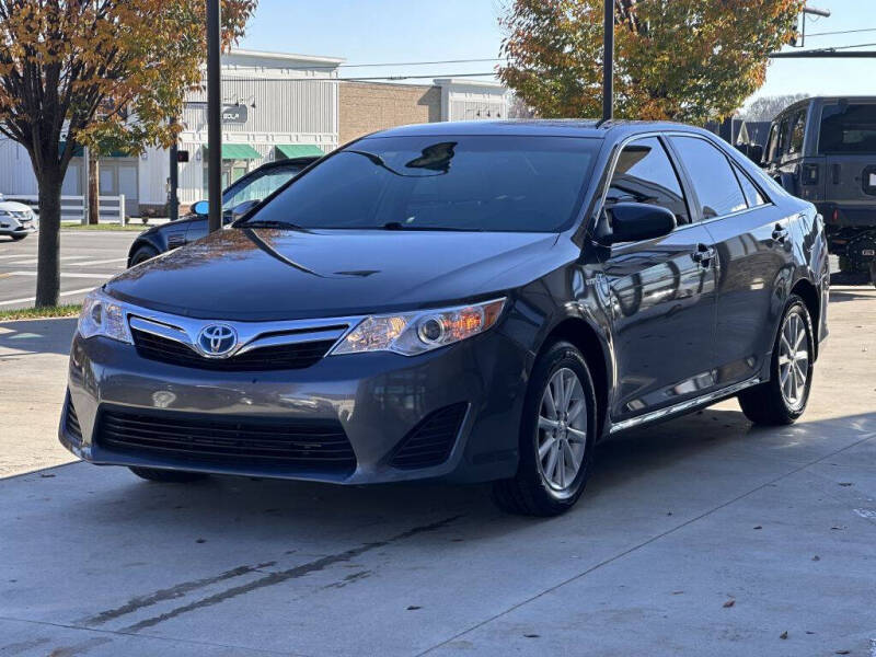 2013 Toyota Camry LE Hybrid photo 12