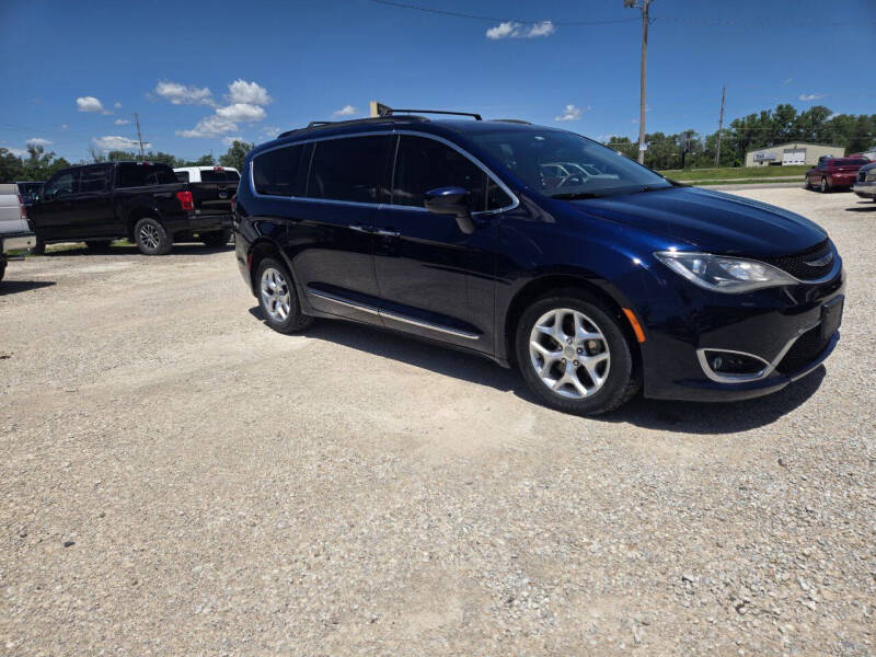 2017 Chrysler Pacifica Touring Plus