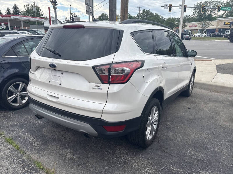 2017 Ford Escape SE