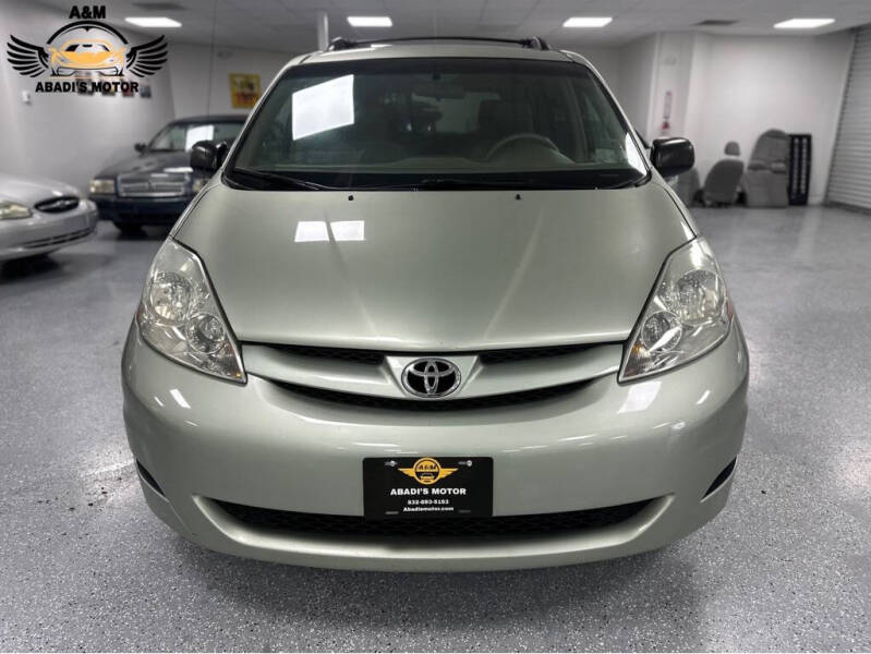 2006 Toyota Sienna LE photo 9