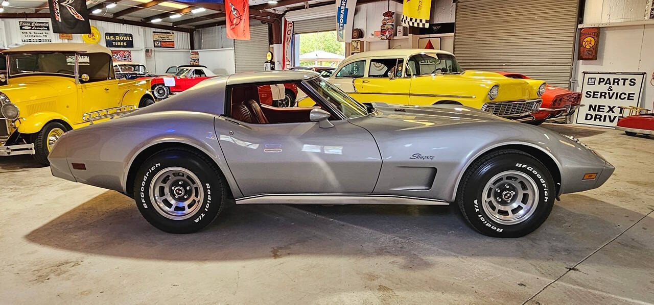 1976 Chevrolet Corvette Stingray 3