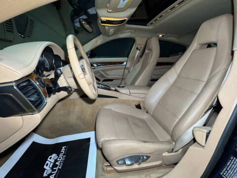 2012 Porsche Panamera