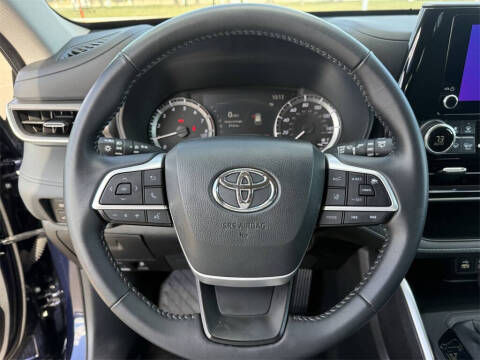 2025 Toyota Highlander LE