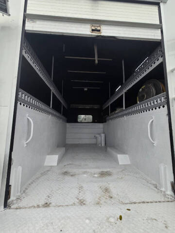 2014 Freightliner M2 106