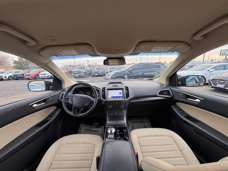 2020 Ford Edge SE