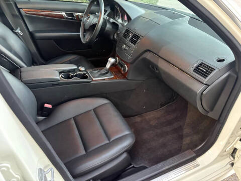 2009 Mercedes-Benz C-Class C 300 Sport