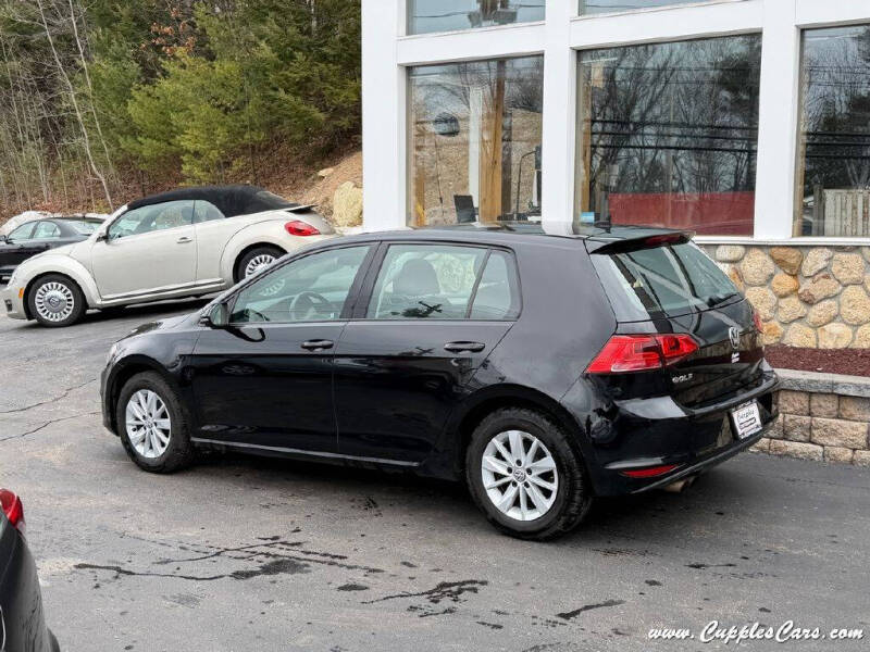 2016 Volkswagen Golf TSI S