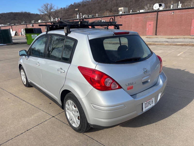 2010 Nissan Versa 1.8 S