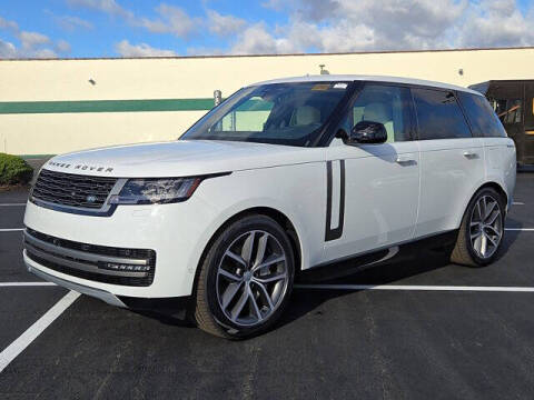 2025 Land Rover Range Rover P550e SE