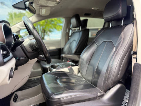 2018 Chrysler Pacifica Touring L Plus