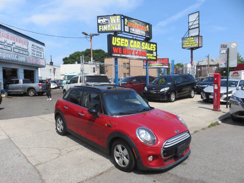 2015 MINI Hardtop 4 Door Cooper