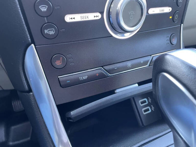 2017 Ford Edge Titanium