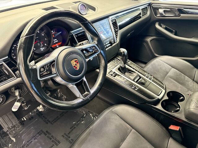 2018 Porsche Macan