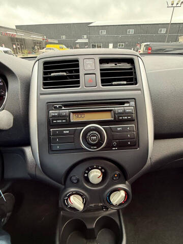 2014 Nissan Versa 1.6 S