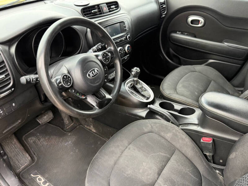 2016 Kia Soul +