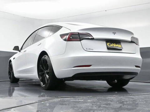 2020 Tesla Model 3 Standard Range Plus