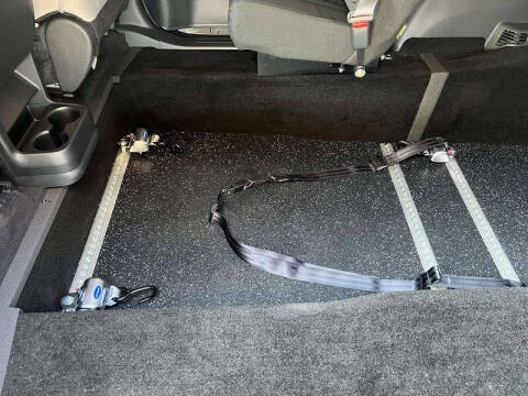 2026 Toyota Sienna LE 8-Passenger