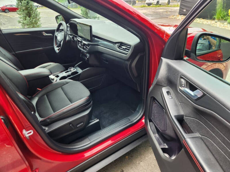 2023 Ford Escape ST-Line Select