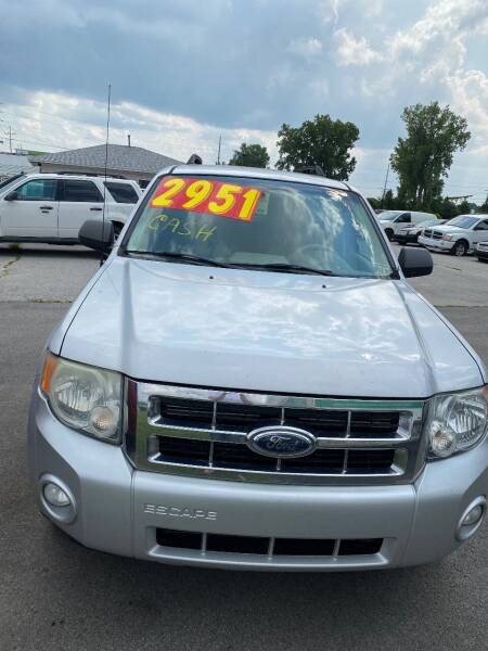 2008 Ford Escape for sale at Car Lot Credit Connection LLC in Elkhart IN