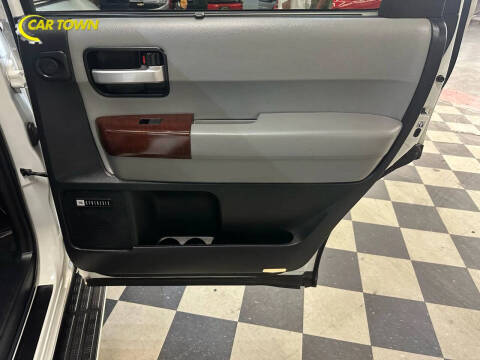 2017 Toyota Sequoia Platinum