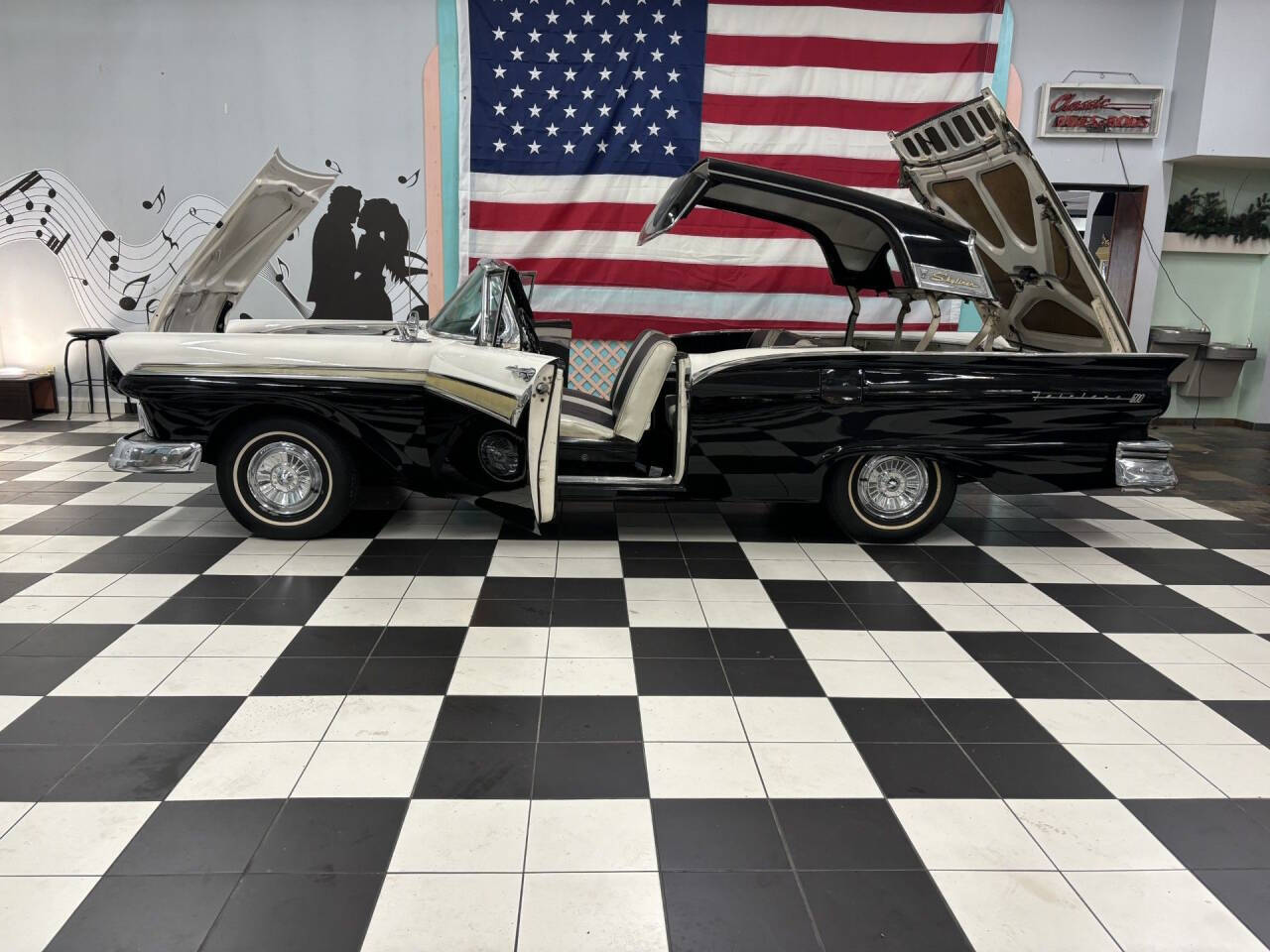 1957 Ford Fairlane 32