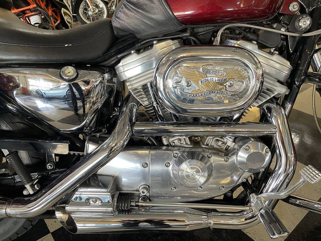 2001 Harley-Davidson® XL883C - Sportster® Custo 11