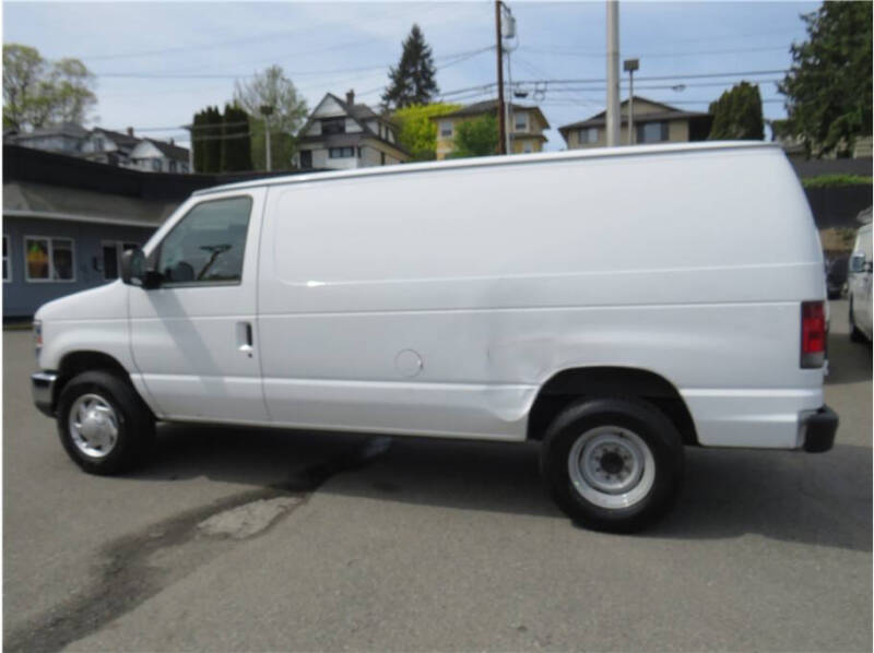 2013 Ford E-Series E-250