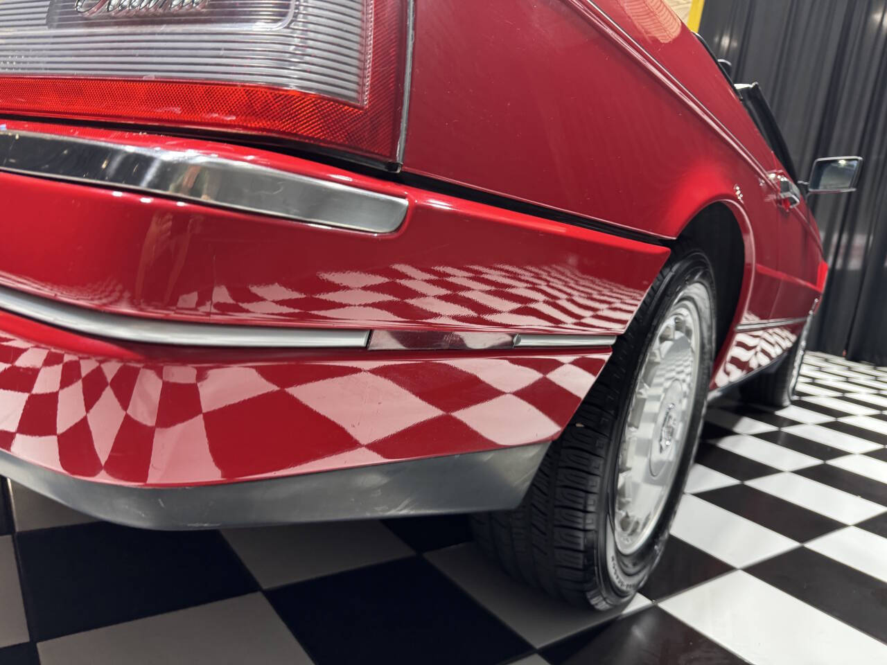 1990 Cadillac Allante 31