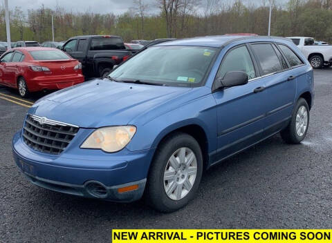 2007 Chrysler Pacifica for sale at DISTINCT AUTO GROUP LLC in Kent OH