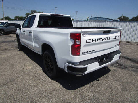 2024 Chevrolet Silverado 1500 Custom