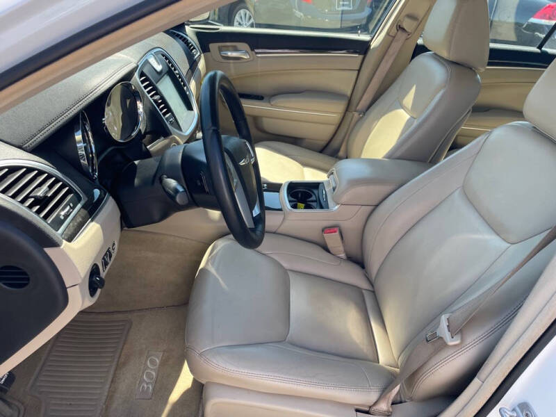 2013 Chrysler 300