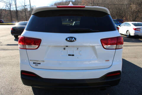 2018 Kia Sorento LX