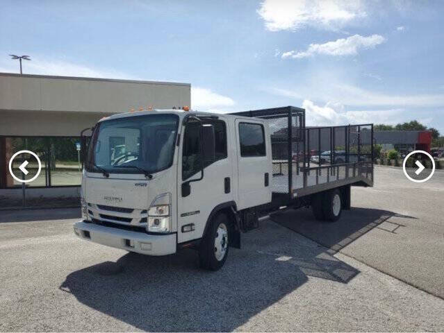 2026 Isuzu NPR's photo