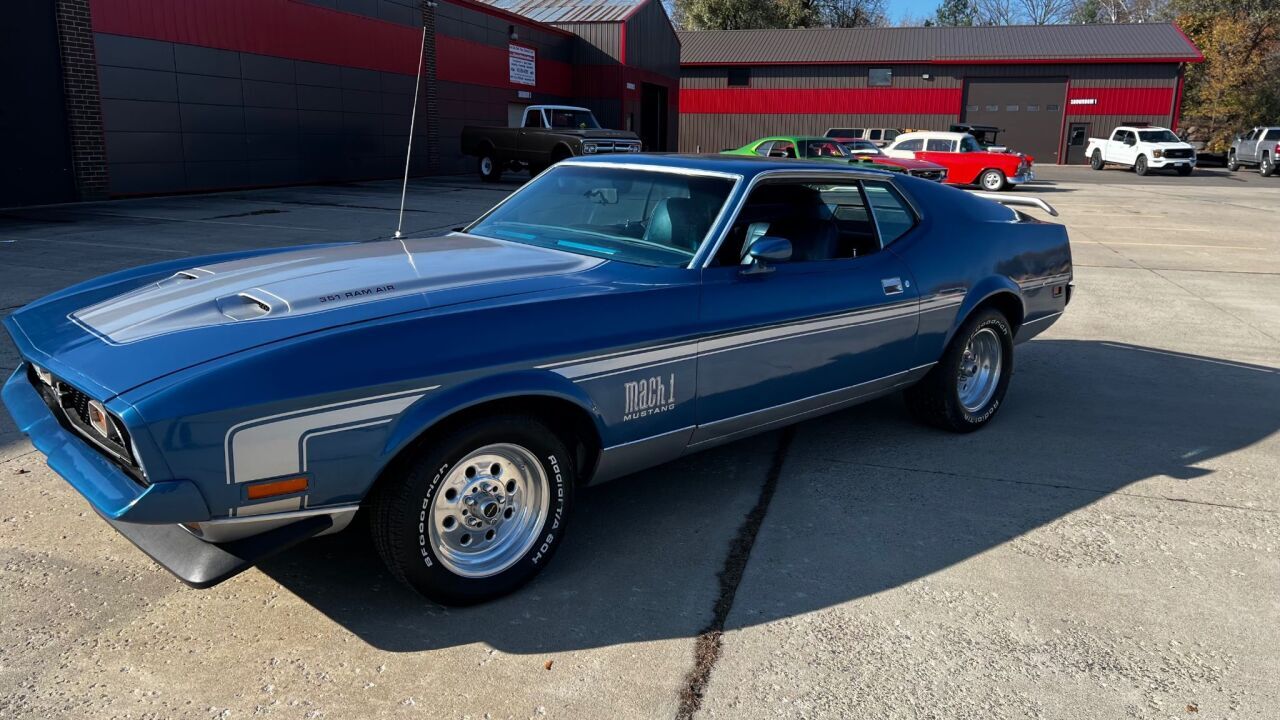 1972 Ford Mustang 2