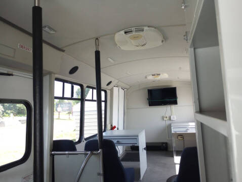 2014 Freightliner M2 106