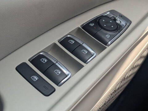 2025 Kia Carnival SX