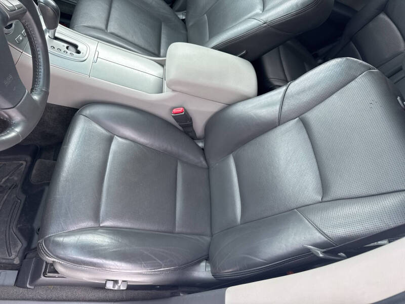 2006 Subaru B9 Tribeca Ltd. 7-Pass.