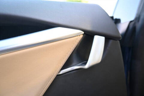 2017 Tesla Model S 75D