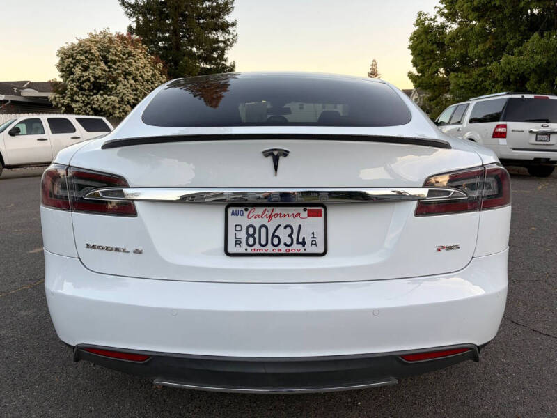 2014 Tesla Model S P85