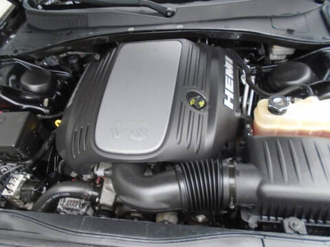 2013 Chrysler 300 C John Varvatos Luxury Edition