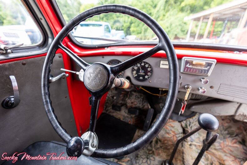 1951 International L-130