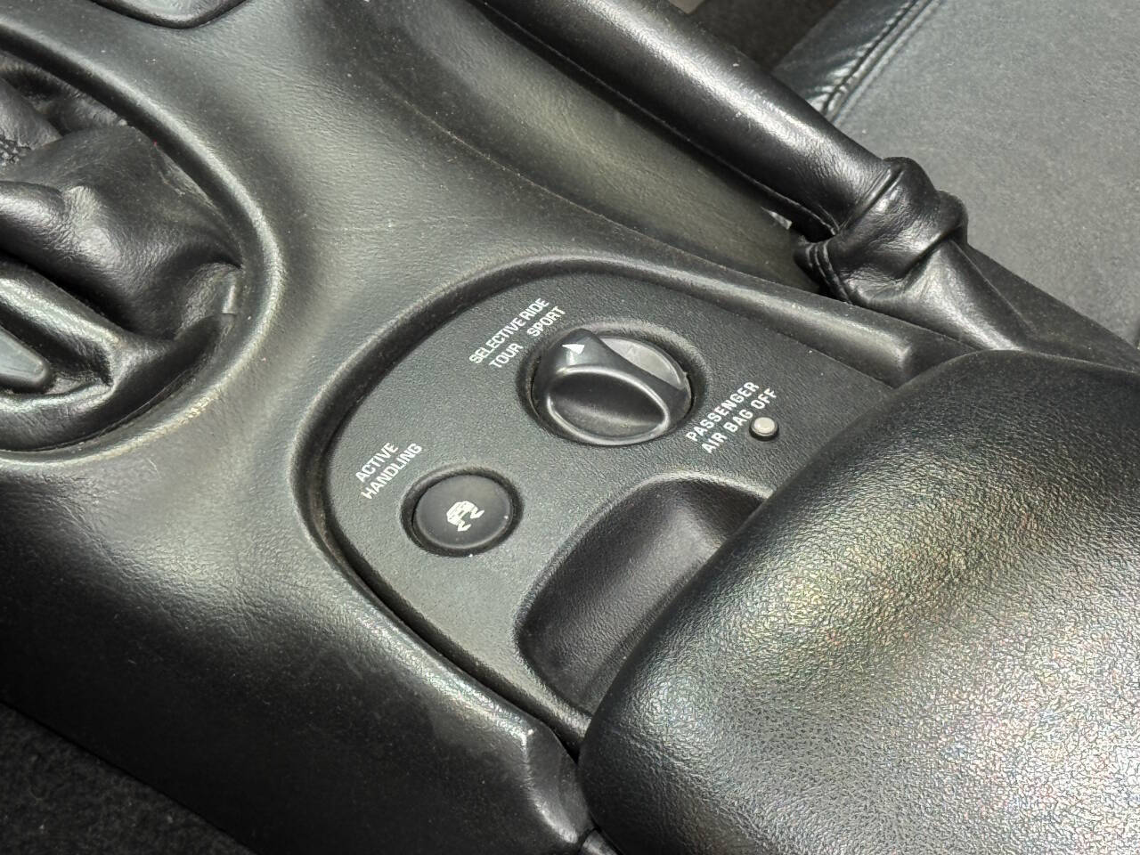2004 Chevrolet Corvette 23