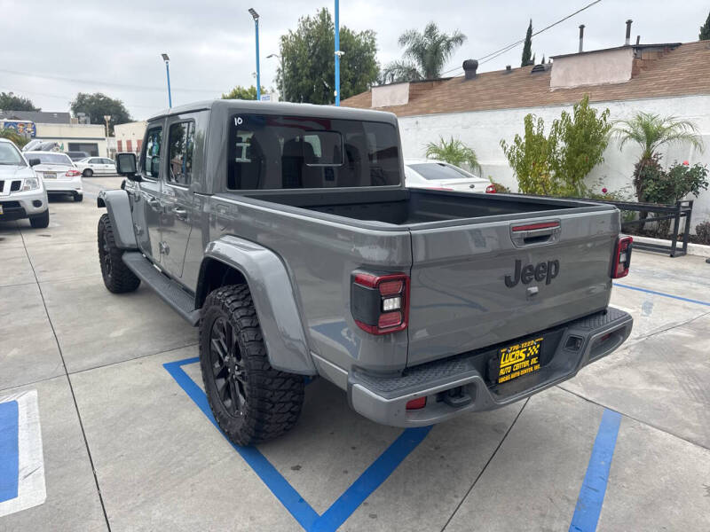 2023 Jeep Gladiator Overland