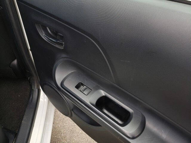 2015 Toyota Prius c Three