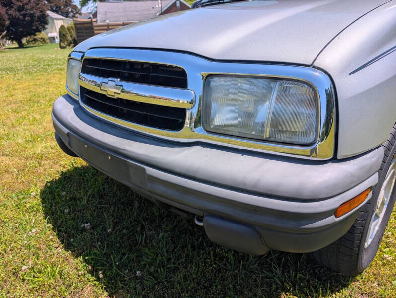 2004 Chevrolet Tracker