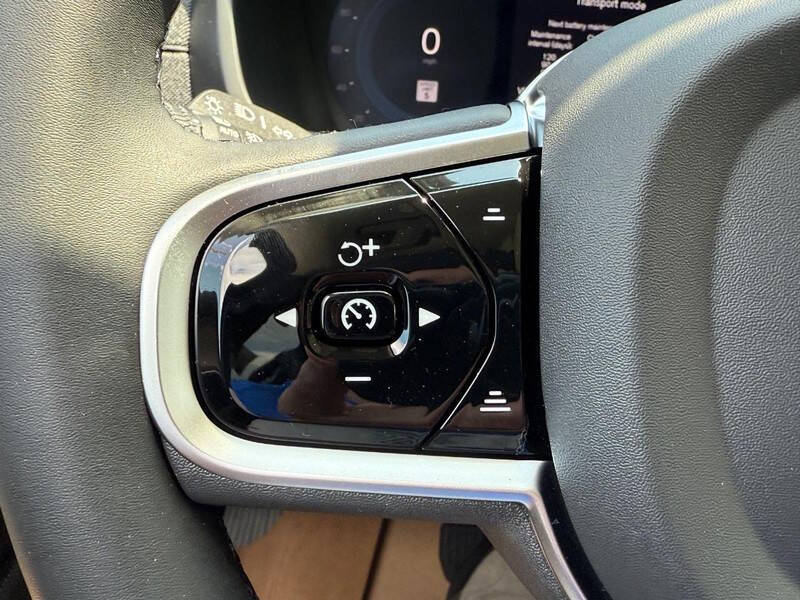 2025 Volvo XC90 T8 Plus Bright Theme 7P